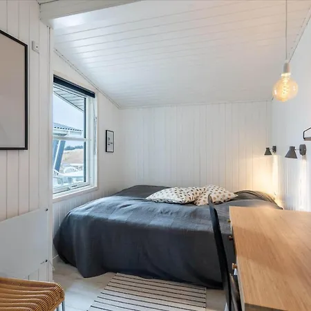 427-hvide-sande-tingodden-86 بيت للعطل *